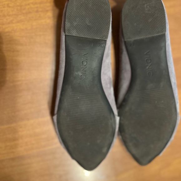 Vionic flats - Picture 3 of 5